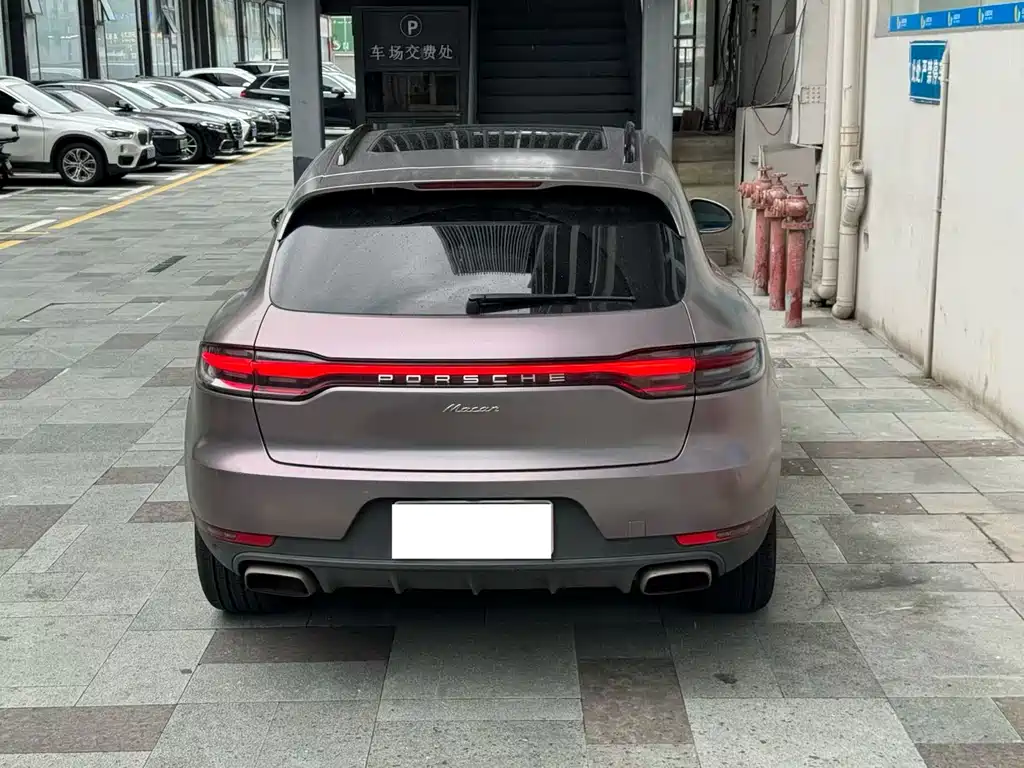 Porsche Macan 2020 — фото 16