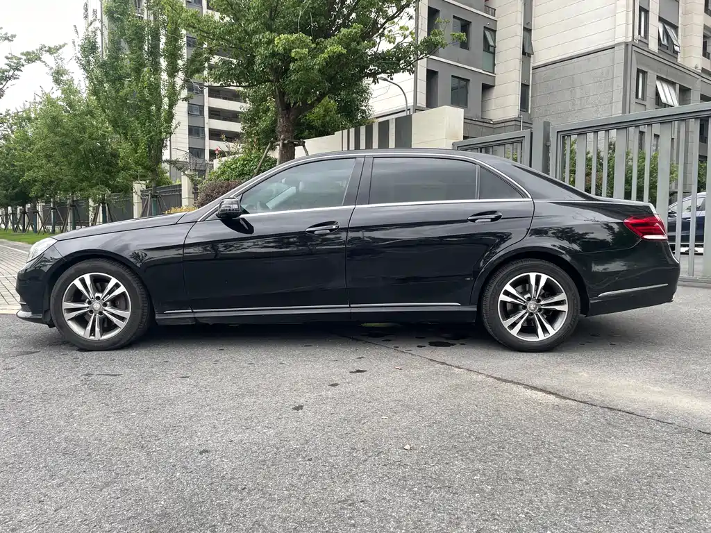 Mercedes-Benz E-Class 2014