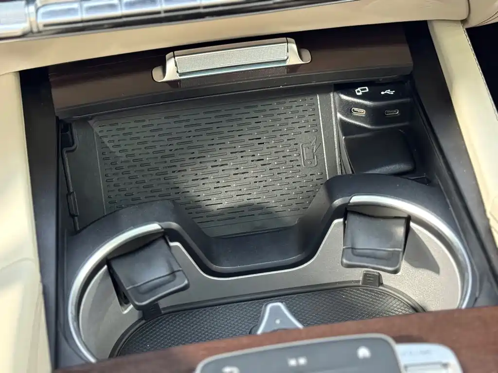 Mercedes-Benz GLS 2022 — фото 19