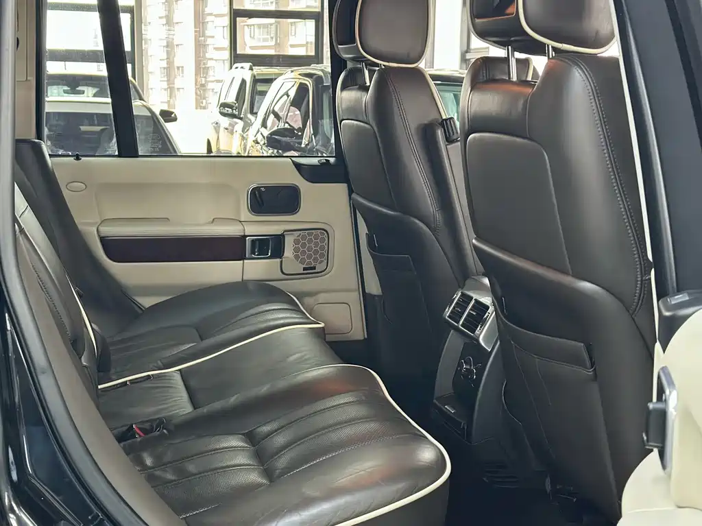 Land Rover Range Rover 2011 — фото 10