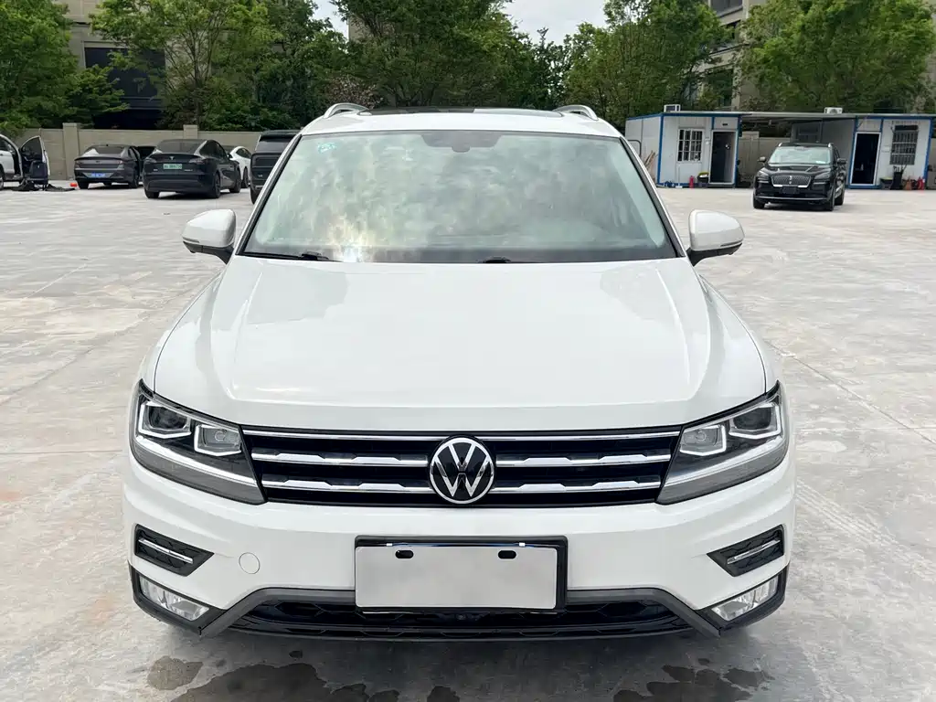 Volkswagen Tiguan L 2021 — фото 2
