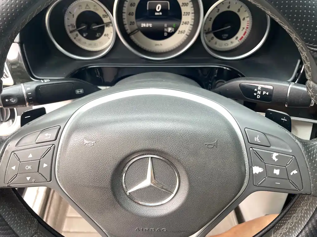 Mercedes-Benz E-Class 2014 — фото 14