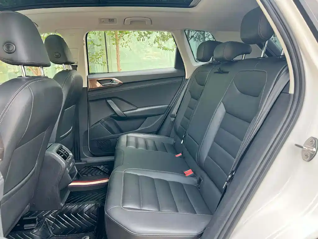 Volkswagen Tharu 2019
