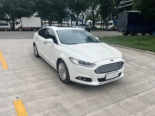 Ford Mondeo 2015