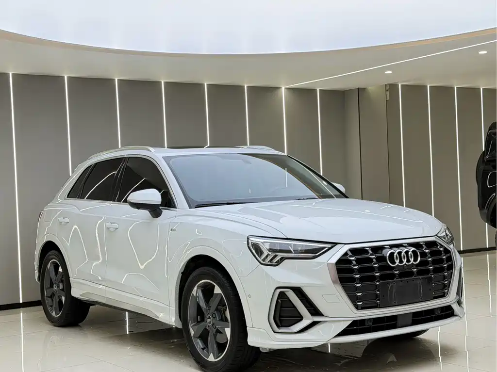 Audi Q3 2022 — фото 3