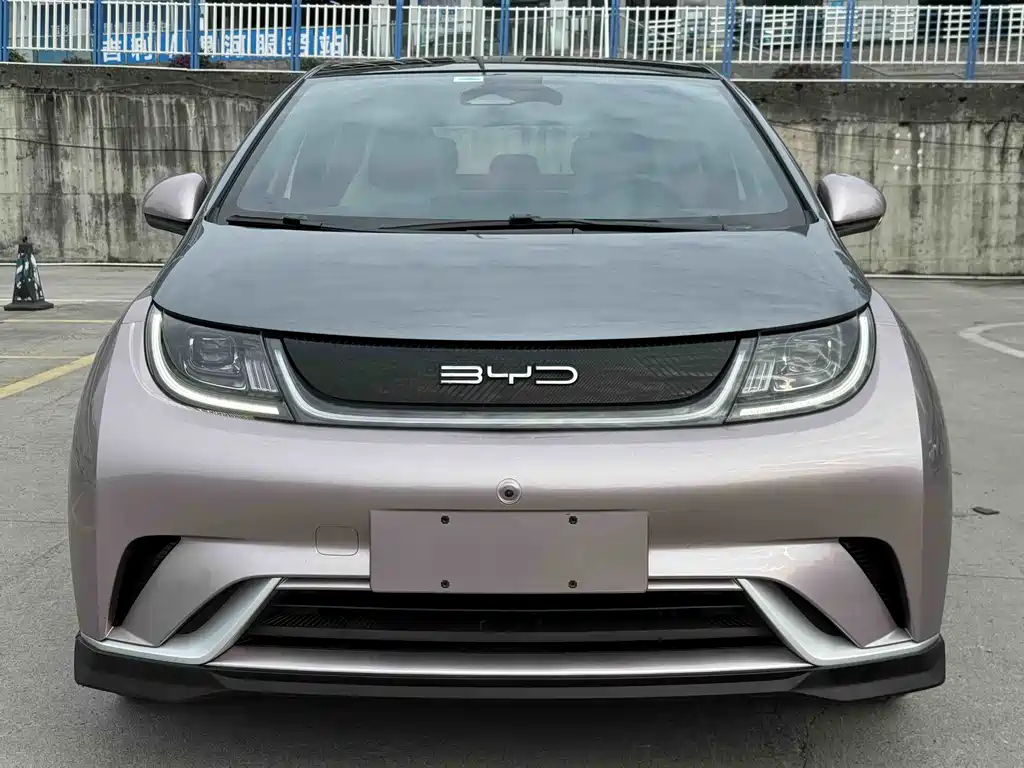 BYD Dolphin 2023