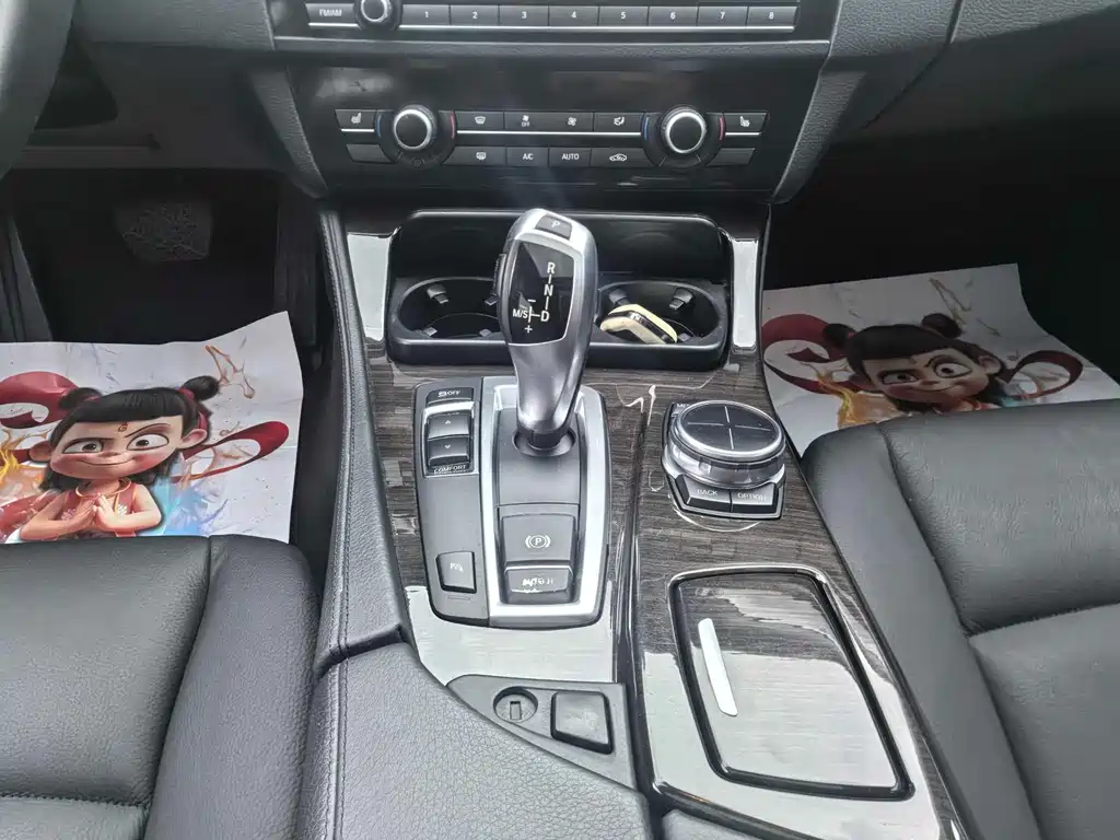 BMW 5 Series 2013 — фото 11