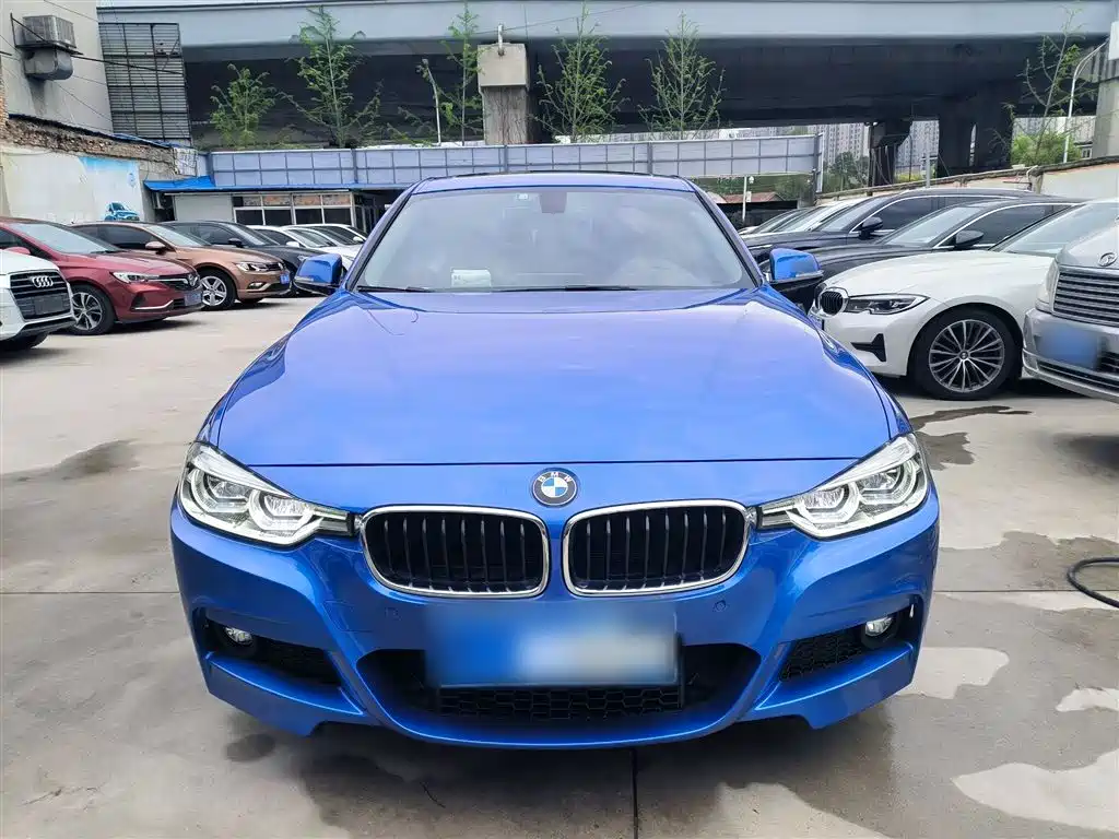 BMW 3 Series 2019 — фото 11