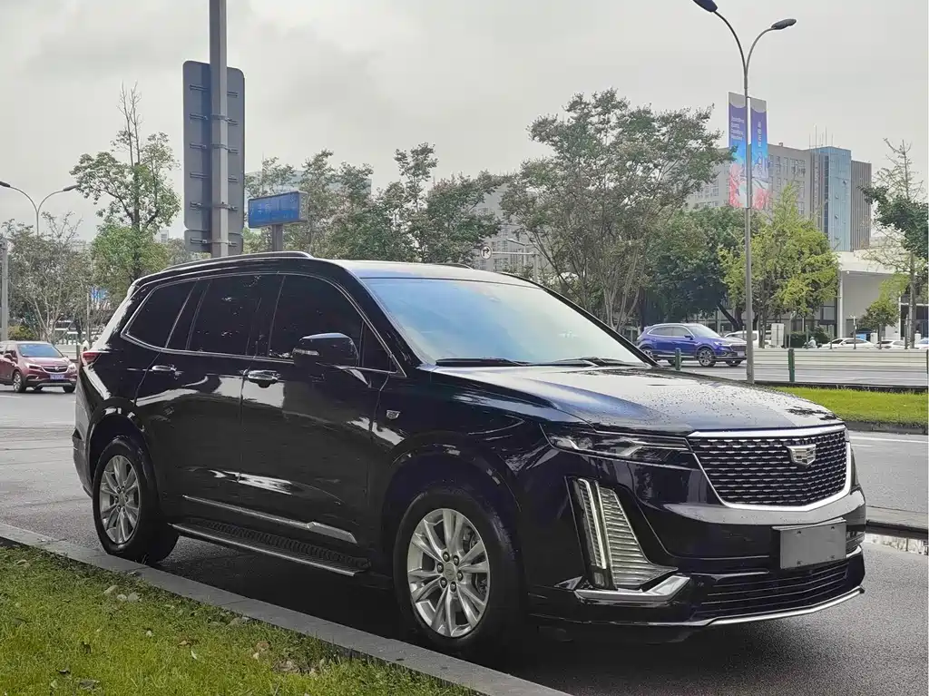 Cadillac XT6 2020 — фото 2
