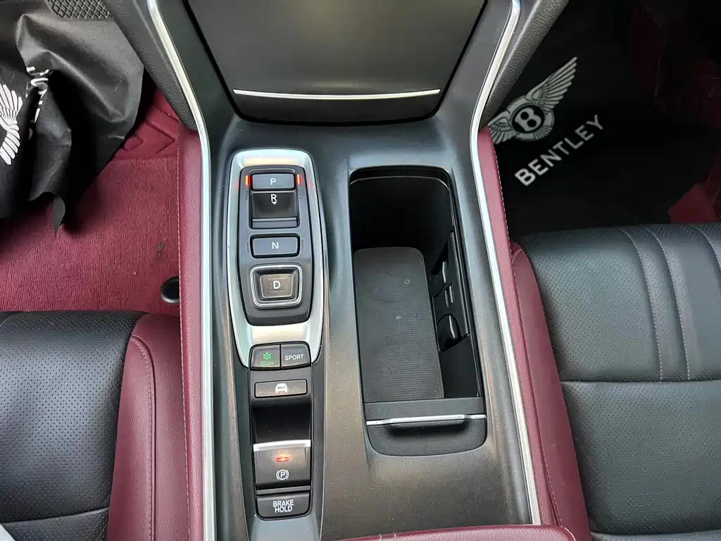 Honda Inspire 2021 — фото 13