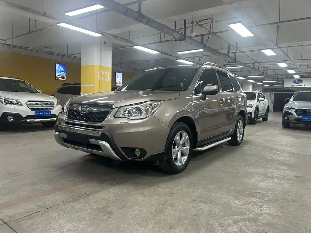 Subaru Forester 2014 — фото 1