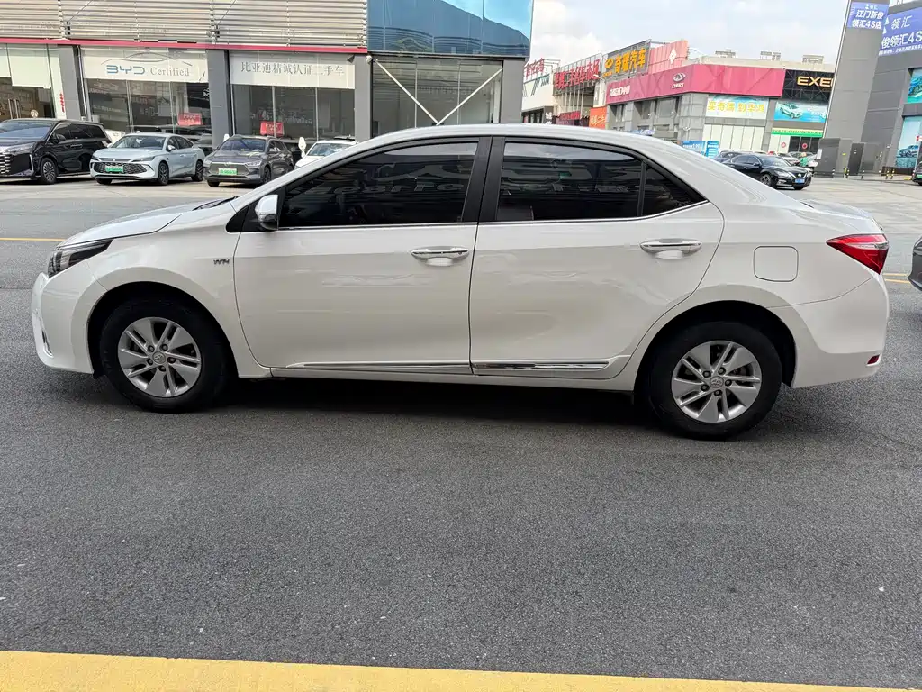 Toyota Corolla 2016 — фото 6