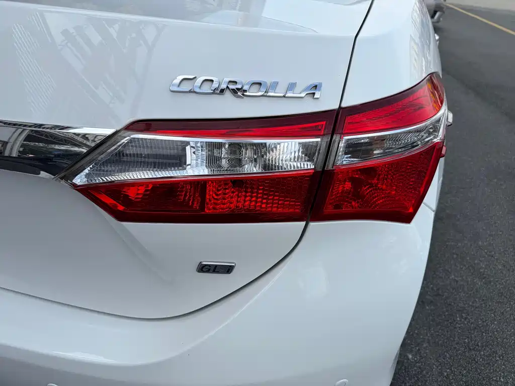 Toyota Corolla 2016 — фото 10