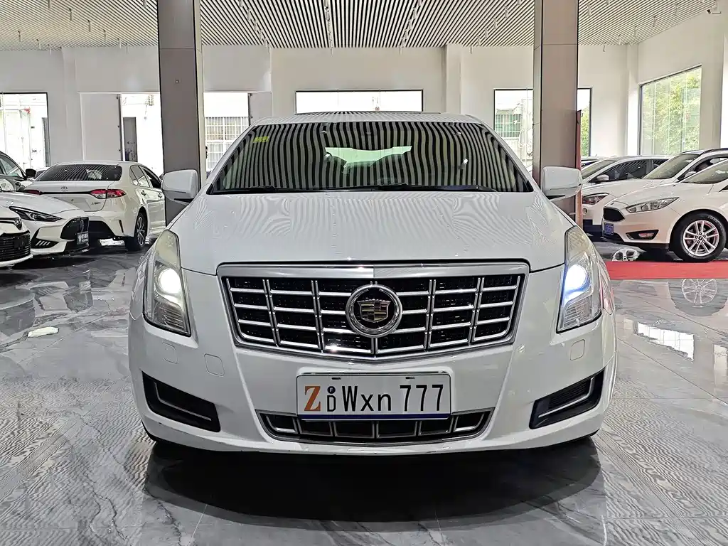 Cadillac XTS 2013 — фото 3