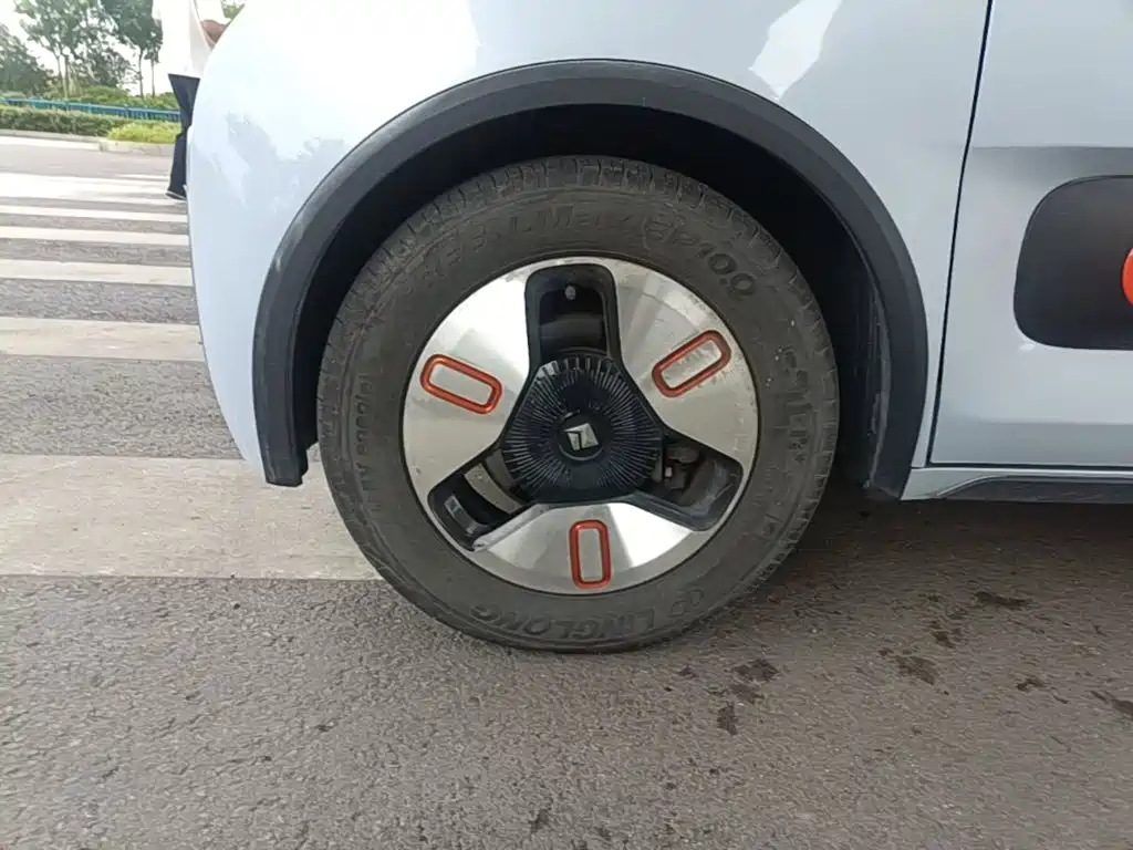 Baojun Kiwi EV 2022 — фото 23