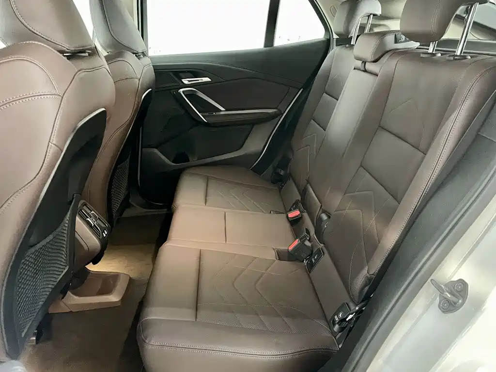 BMW X2 2025 — фото 10