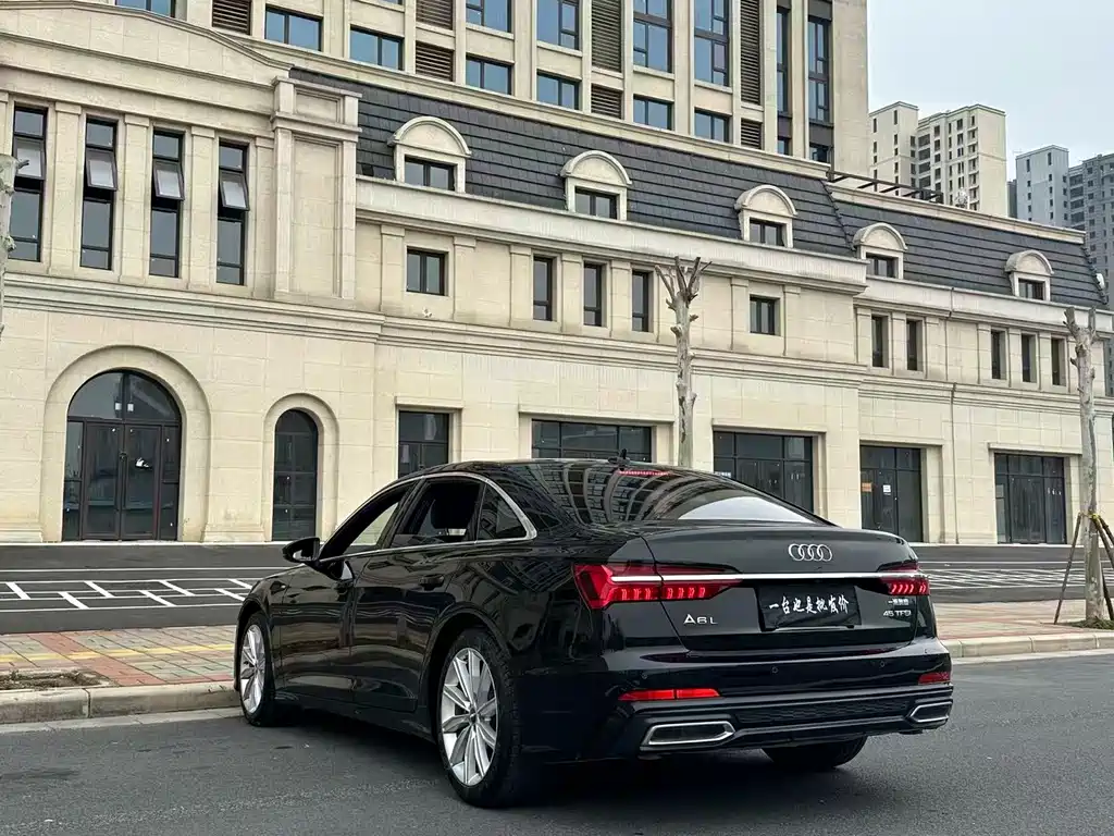 Audi A6L 2021 — фото 17