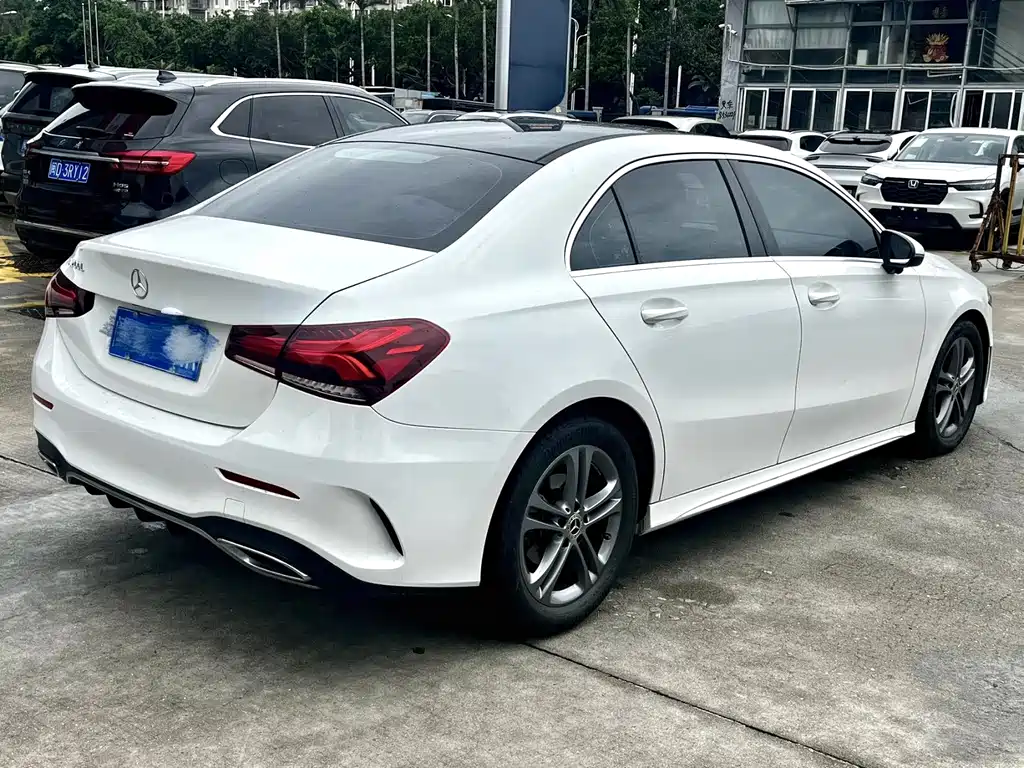 Mercedes-Benz A-Class 2021 — фото 6