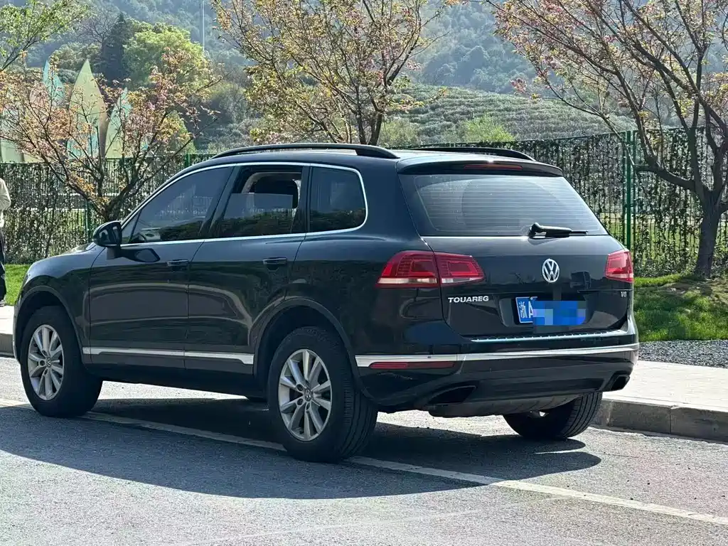 Volkswagen Touareg 2017 — фото 4