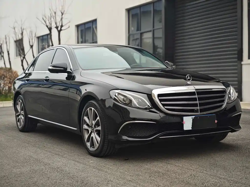Mercedes-Benz E-Class 2019 — фото 3