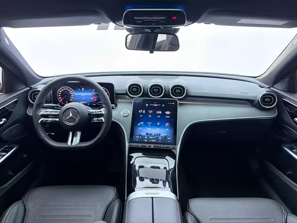 Mercedes-Benz C-Class 2022 — фото 17