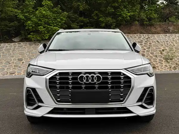 Audi Q3 2021