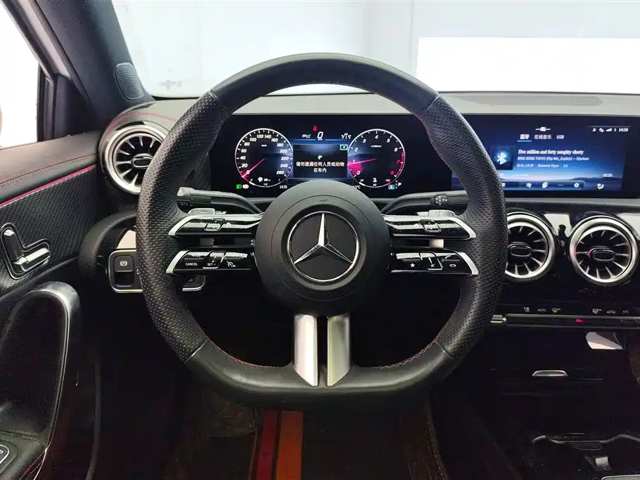 Mercedes-Benz A-Class 2024 — фото 14