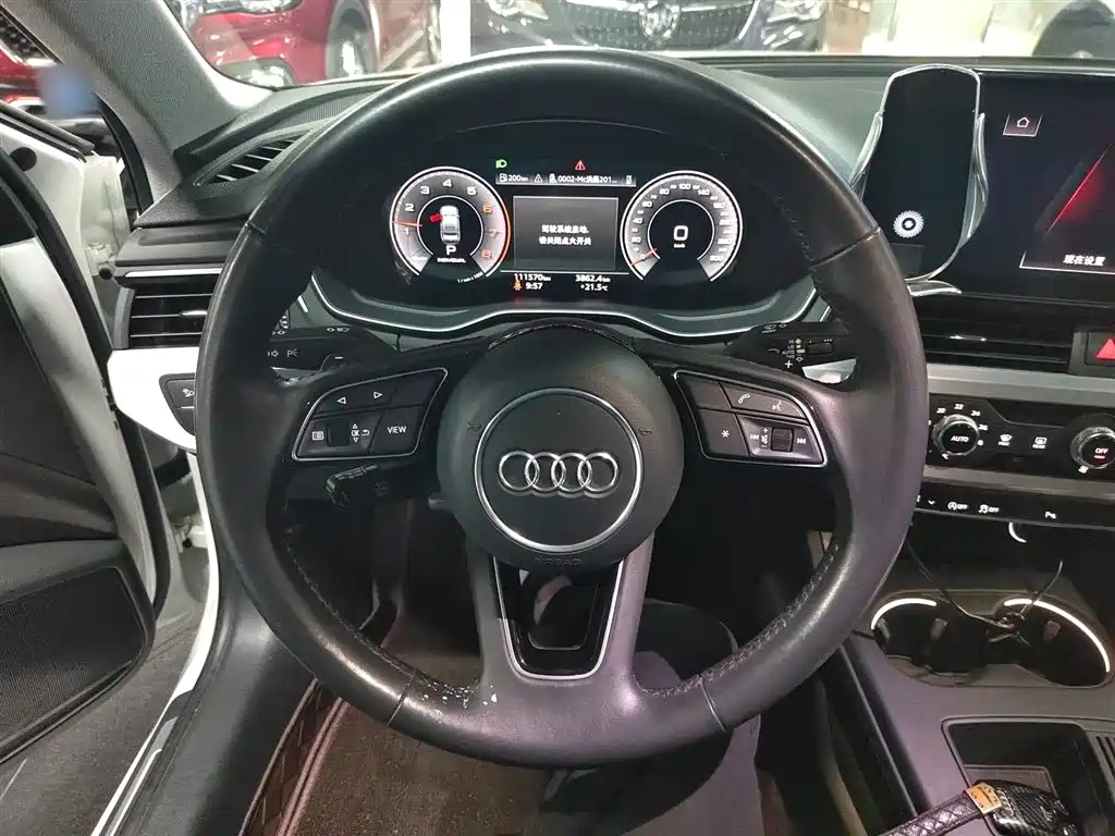 Audi A4L 2021 — фото 11