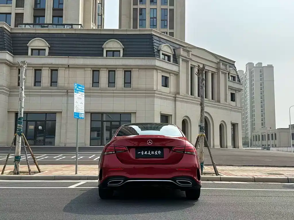 Mercedes-Benz A-Class 2019 — фото 16