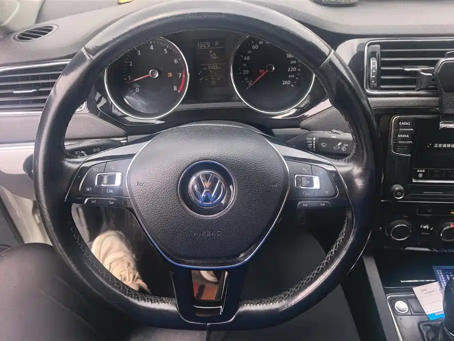 Volkswagen Sagitar 2018 — фото 14