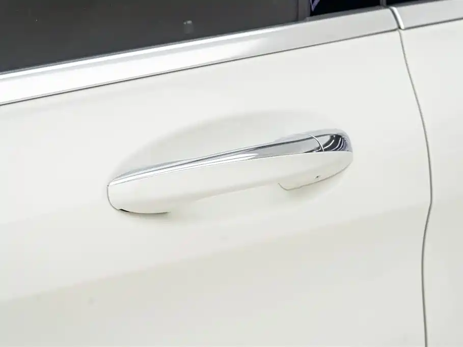 Mercedes-Benz C-Class 2019 — фото 12