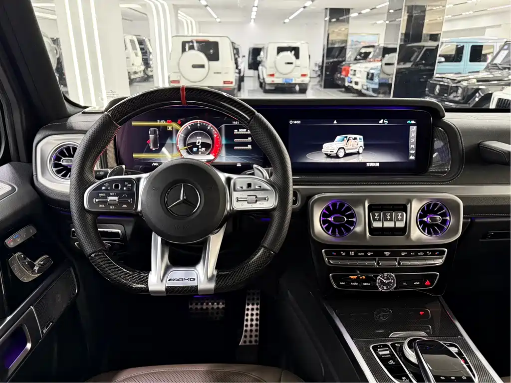 Mercedes-Benz G-Class 2024 — фото 12