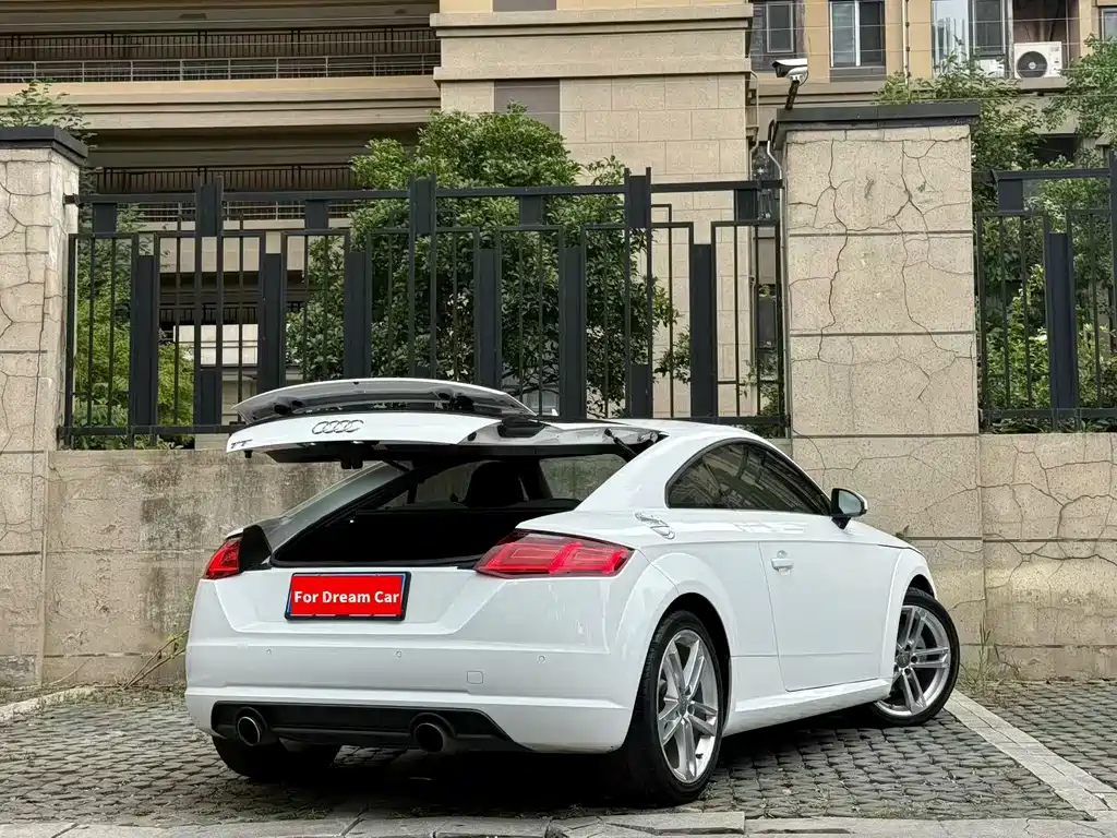 Audi TT 2016 — фото 9