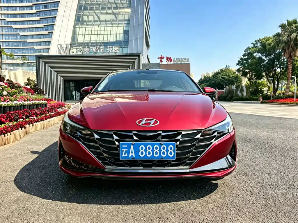 Hyundai Elantra 2022