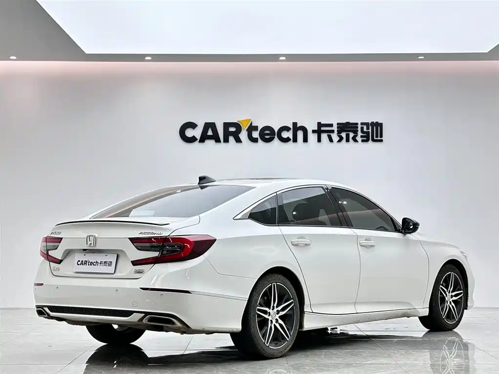 Honda Accord 2022 — фото 5