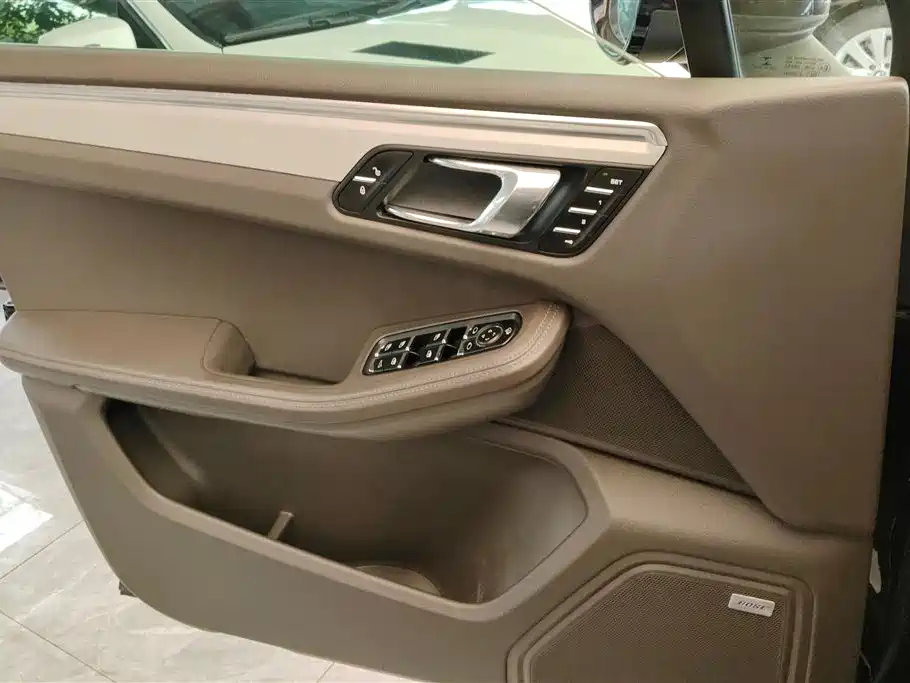Porsche Macan 2015 — фото 7