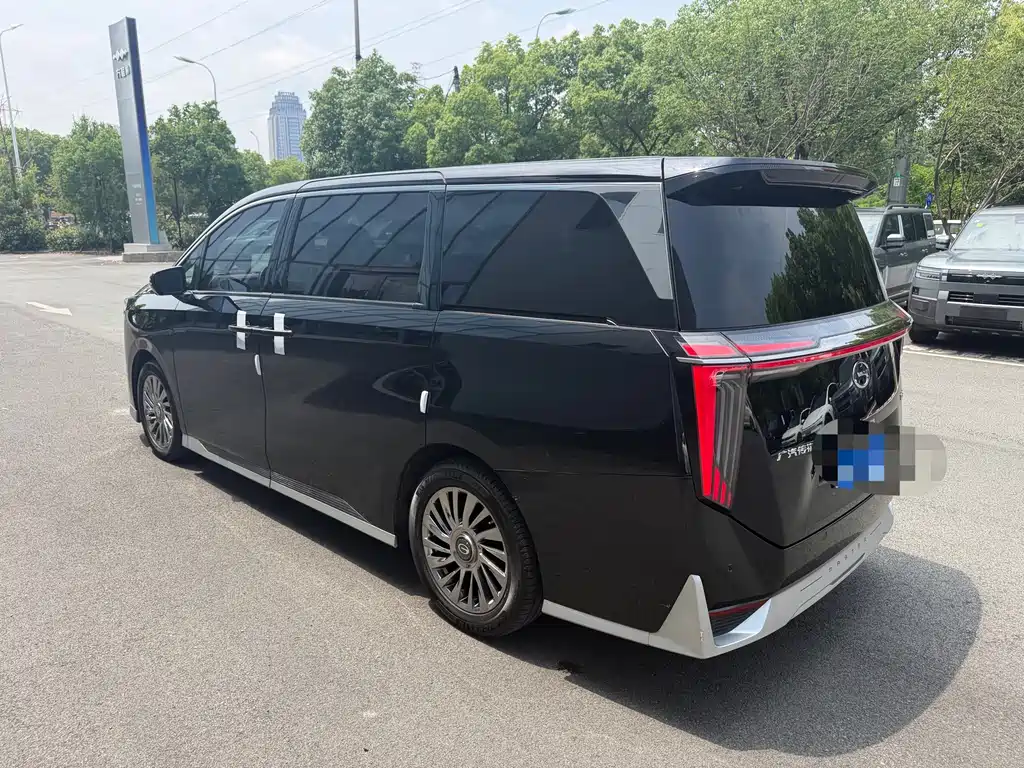 GAC Motor Trumpchi M8 2023 — фото 18