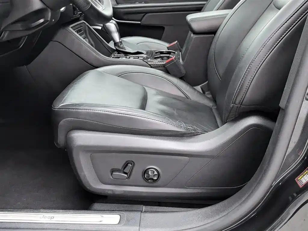 Jeep Grand Commander 2019 — фото 20
