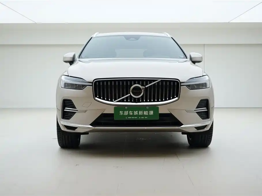 Volvo XC60 PHEV 2023 — фото 2