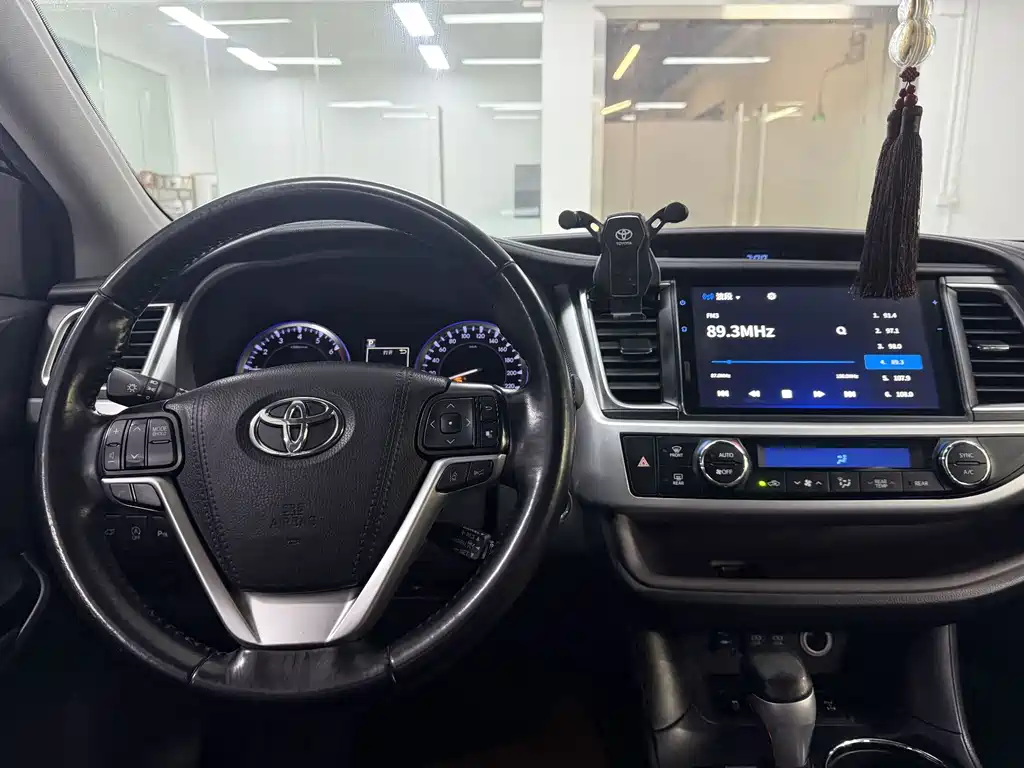 Toyota Highlander 2019 — фото 17