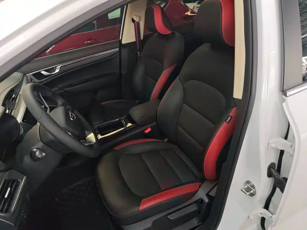 Geely Emgrand GS 2021 — фото 12
