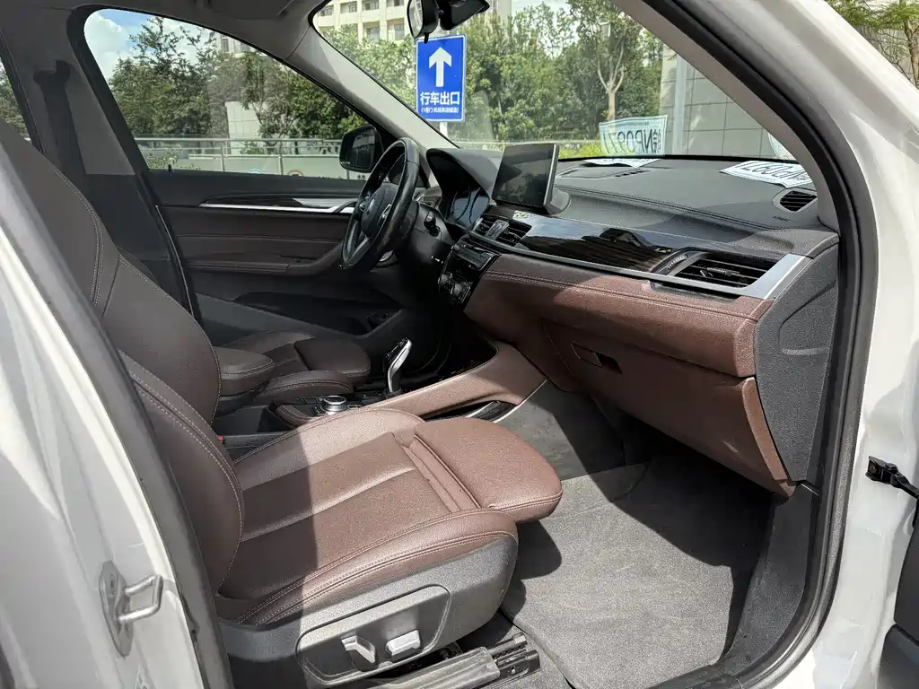 BMW X1 2020 — фото 14