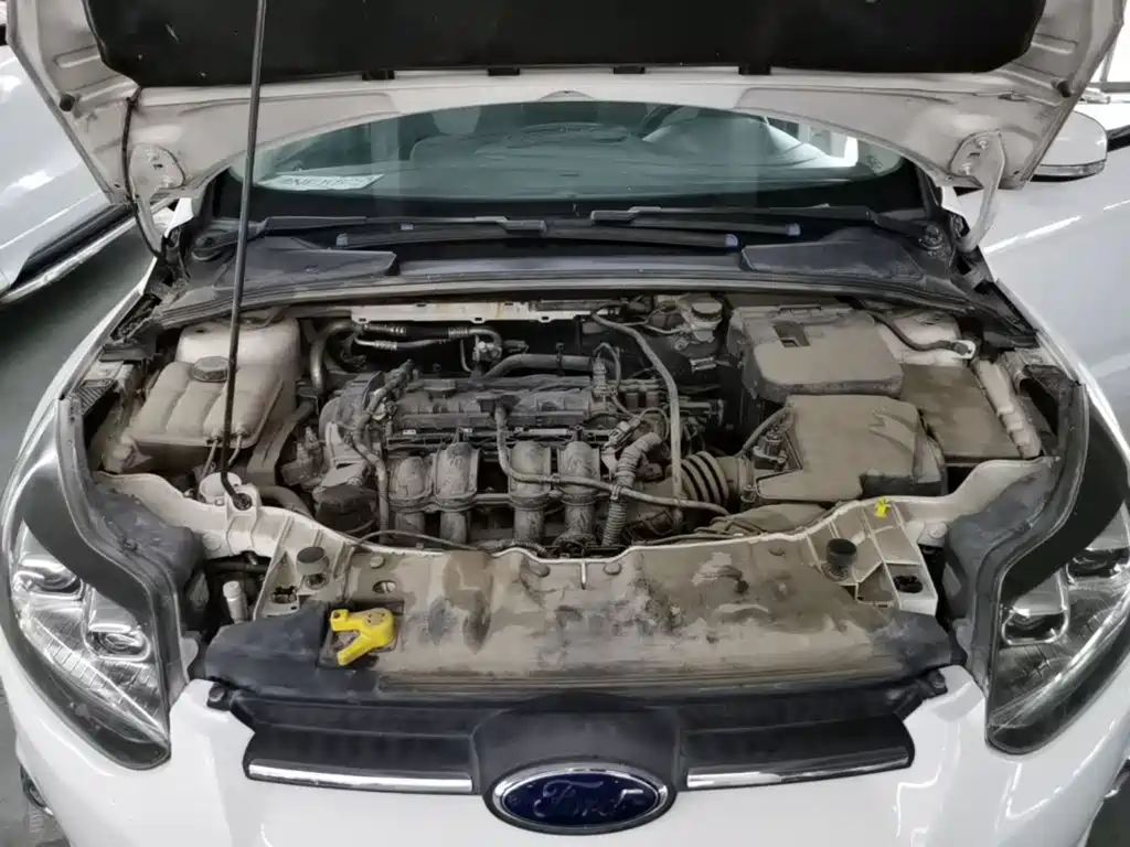 Ford Focus 2015 — фото 20