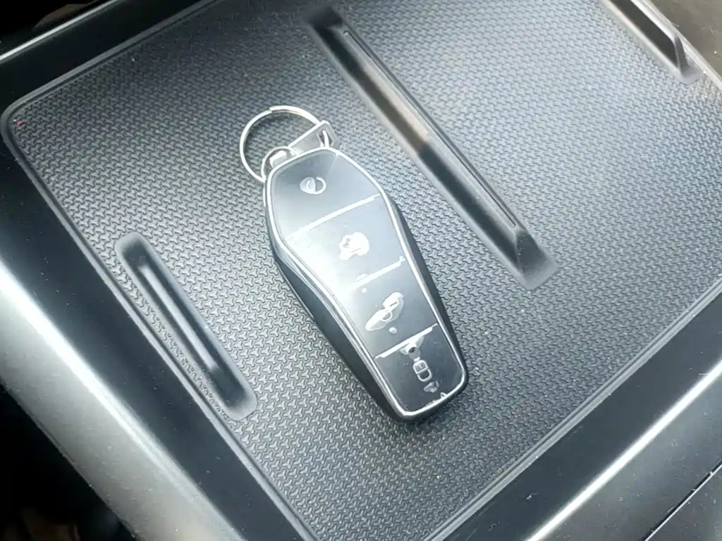 BYD Qin PLUS 2025 — фото 9