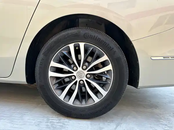 Buick GL8 2017