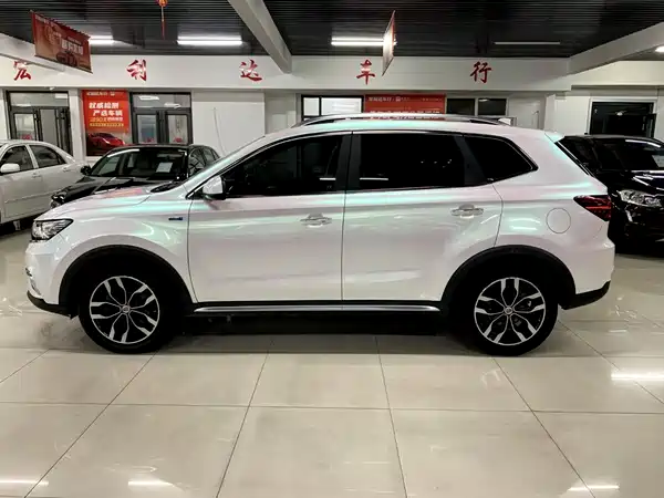 Roewe RX5 2016