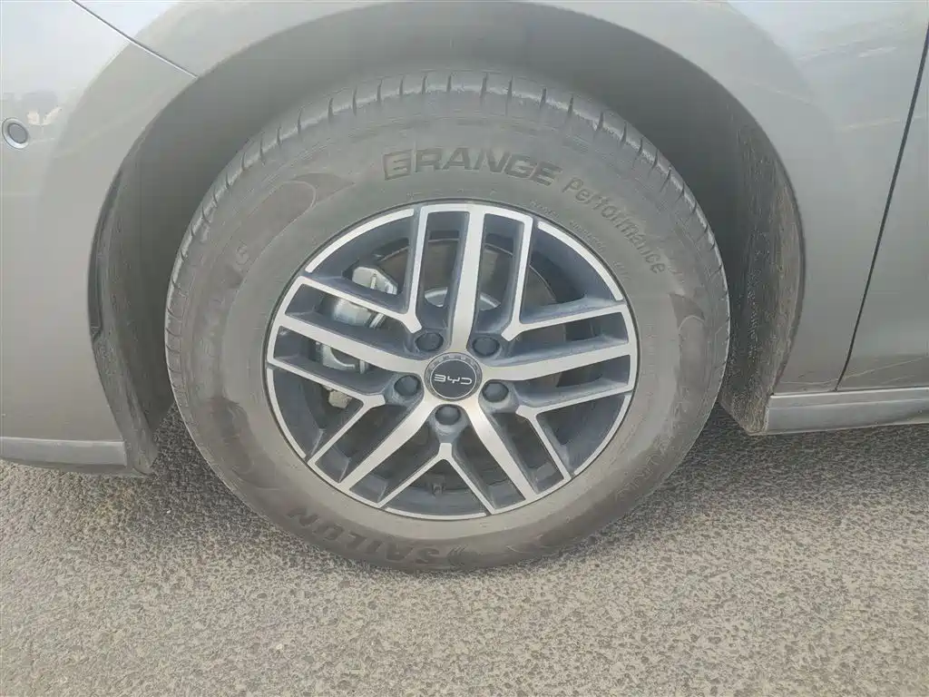 BYD Seal 05 DM-i 2025 — фото 22