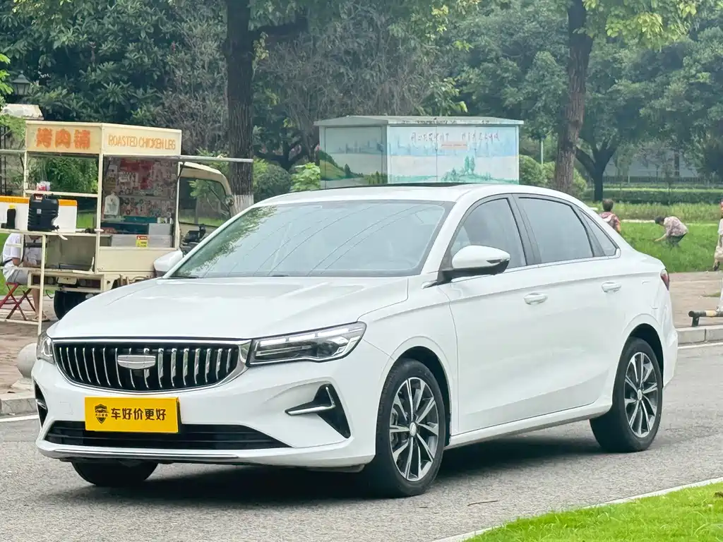 Geely Emgrand 2024
