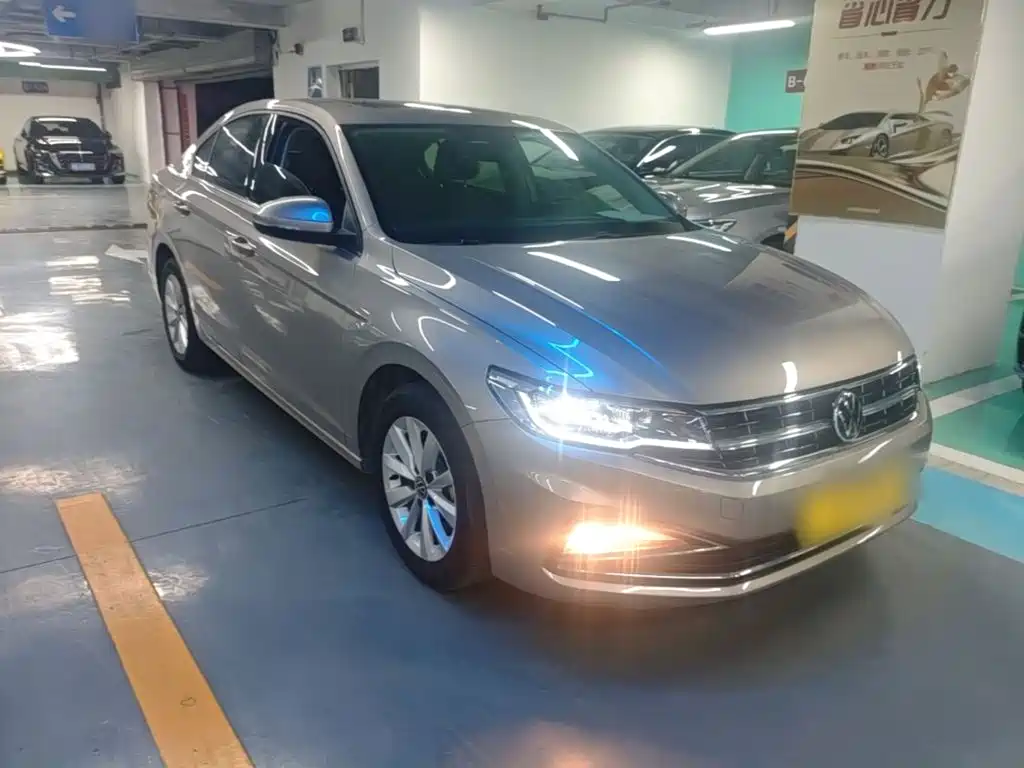 Volkswagen Bora 2021