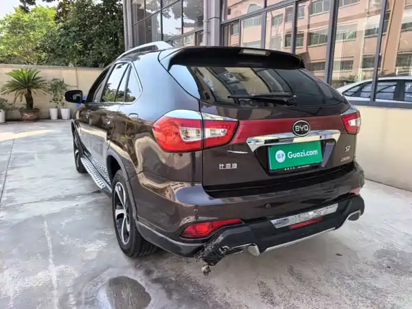 BYD S7 2015